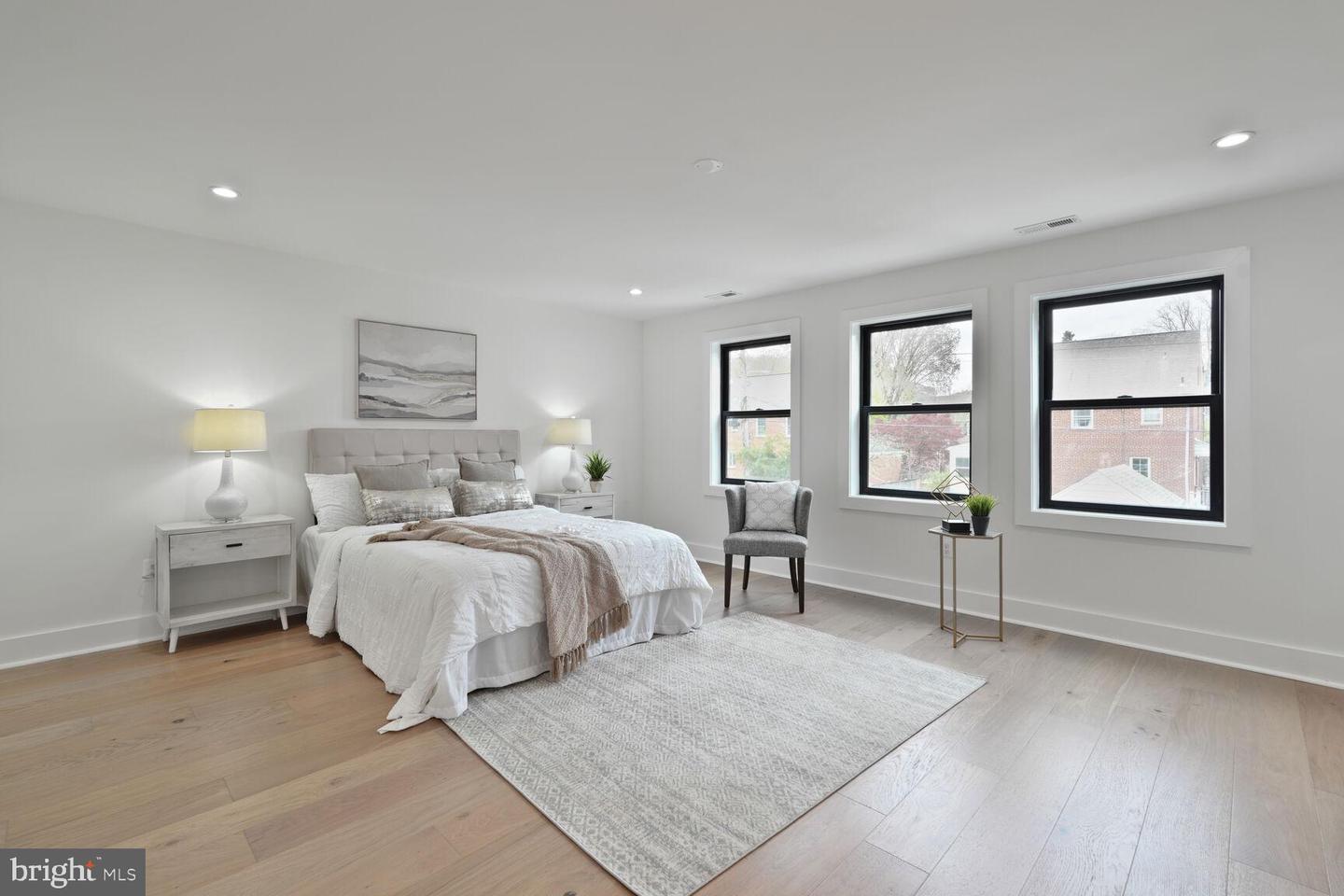 4324 YUMA ST NW, WASHINGTON, District Of Columbia 20016, 5 Bedrooms Bedrooms, ,5 BathroomsBathrooms,Residential,For sale,4324 YUMA ST NW,DCDC2194342 MLS # DCDC2194342