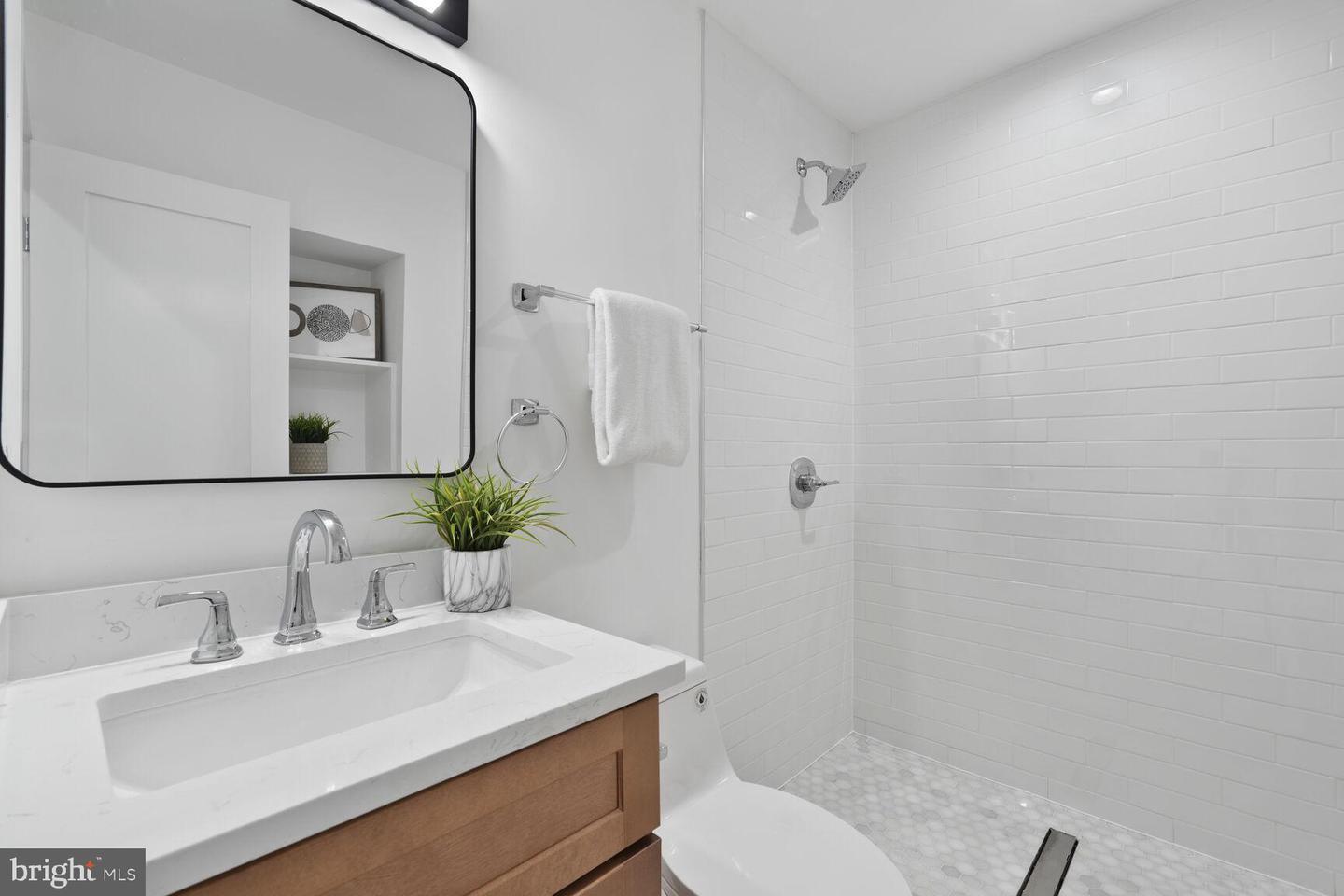4324 YUMA ST NW, WASHINGTON, District Of Columbia 20016, 5 Bedrooms Bedrooms, ,5 BathroomsBathrooms,Residential,For sale,4324 YUMA ST NW,DCDC2194342 MLS # DCDC2194342