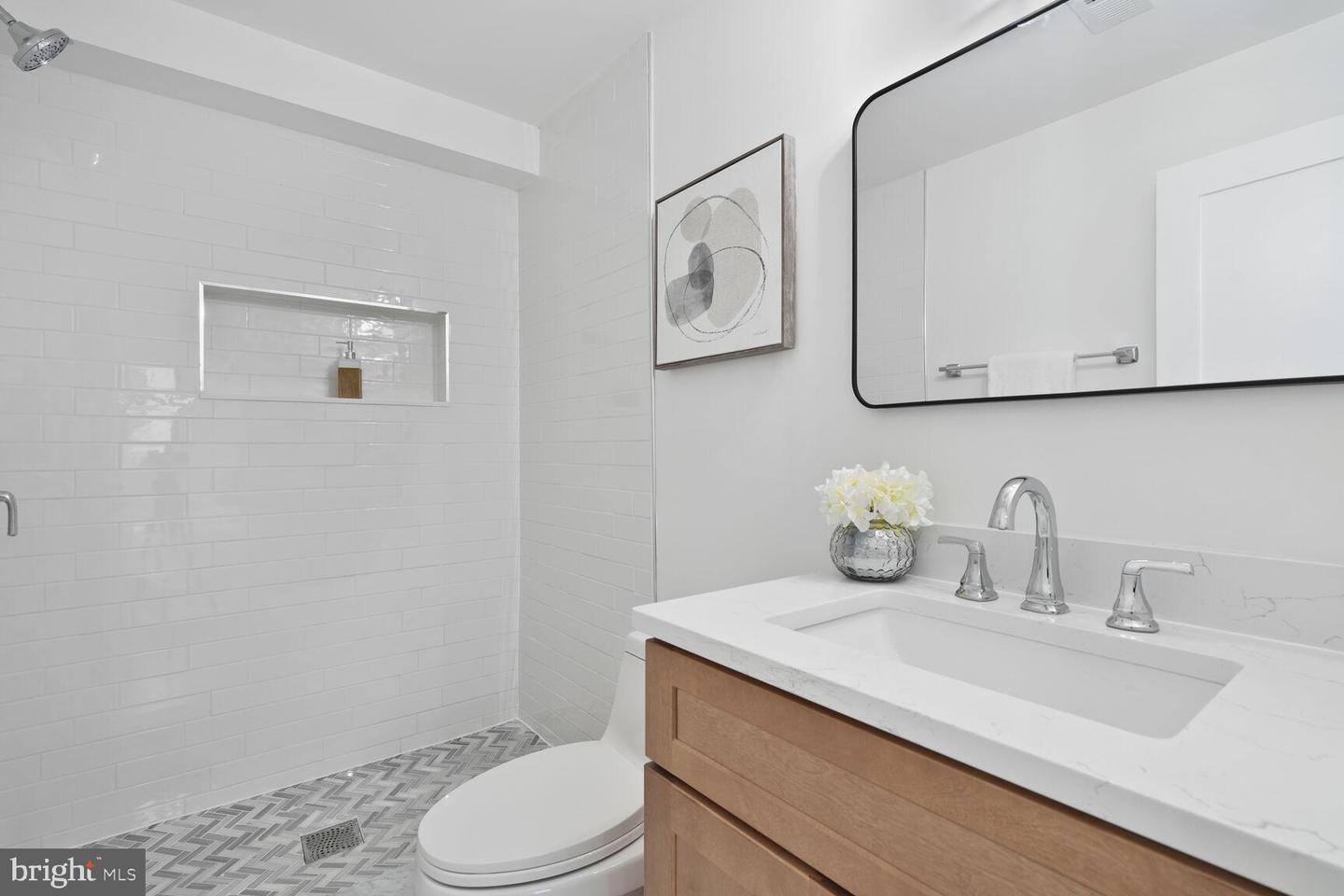 4324 YUMA ST NW, WASHINGTON, District Of Columbia 20016, 5 Bedrooms Bedrooms, ,5 BathroomsBathrooms,Residential,For sale,4324 YUMA ST NW,DCDC2194342 MLS # DCDC2194342