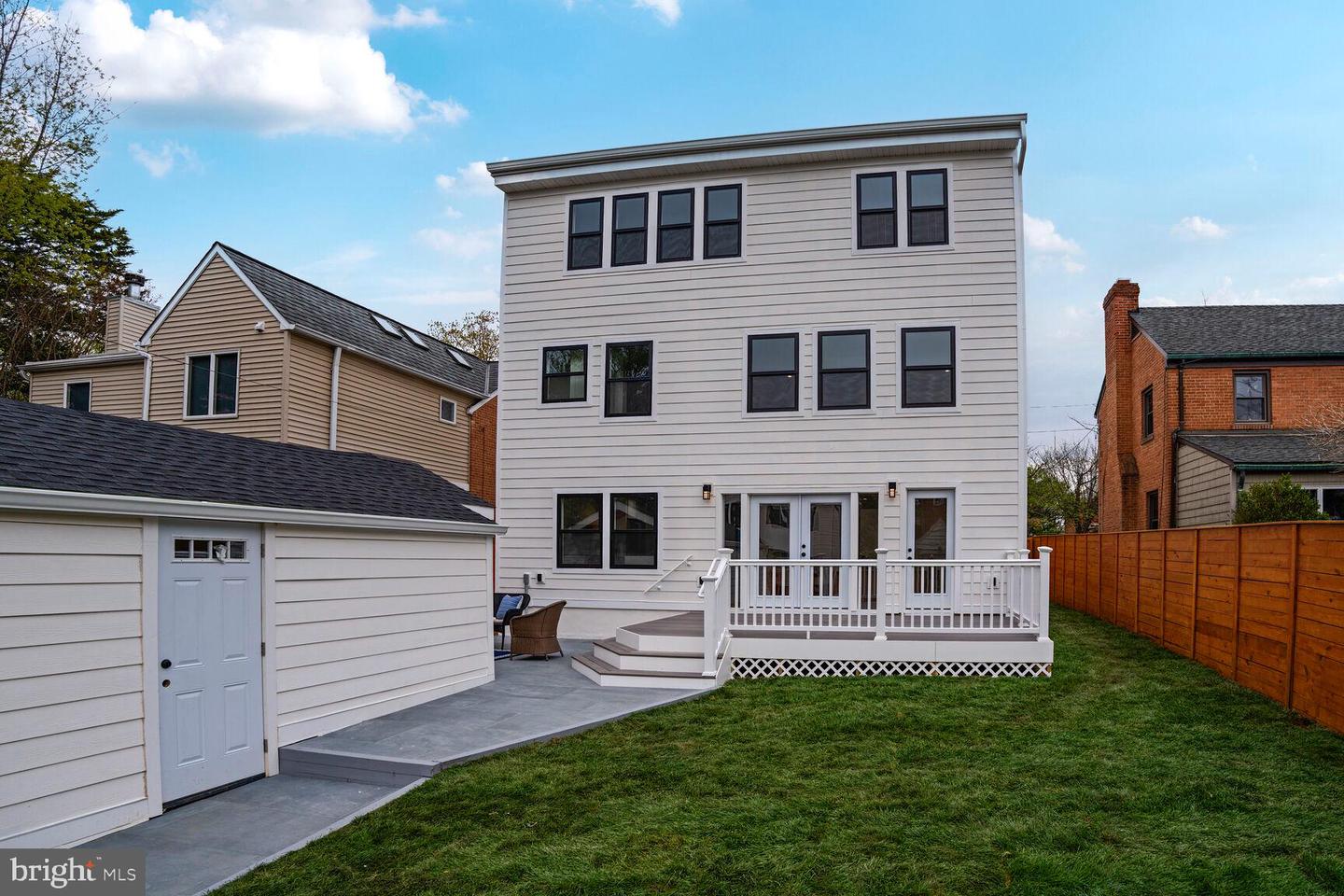 4324 YUMA ST NW, WASHINGTON, District Of Columbia 20016, 5 Bedrooms Bedrooms, ,5 BathroomsBathrooms,Residential,For sale,4324 YUMA ST NW,DCDC2194342 MLS # DCDC2194342