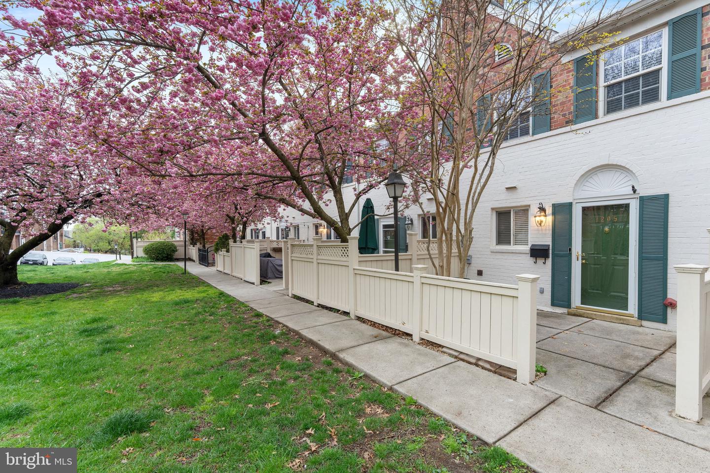 1205 N VAN DORN ST, ALEXANDRIA, Virginia 22304, 2 Bedrooms Bedrooms, ,1 BathroomBathrooms,Residential,For sale,1205 N VAN DORN ST,VAAX2043862 MLS # VAAX2043862