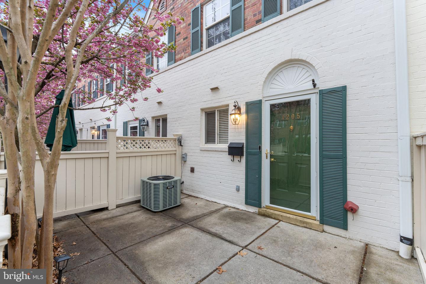1205 N VAN DORN ST, ALEXANDRIA, Virginia 22304, 2 Bedrooms Bedrooms, ,1 BathroomBathrooms,Residential,For sale,1205 N VAN DORN ST,VAAX2043862 MLS # VAAX2043862