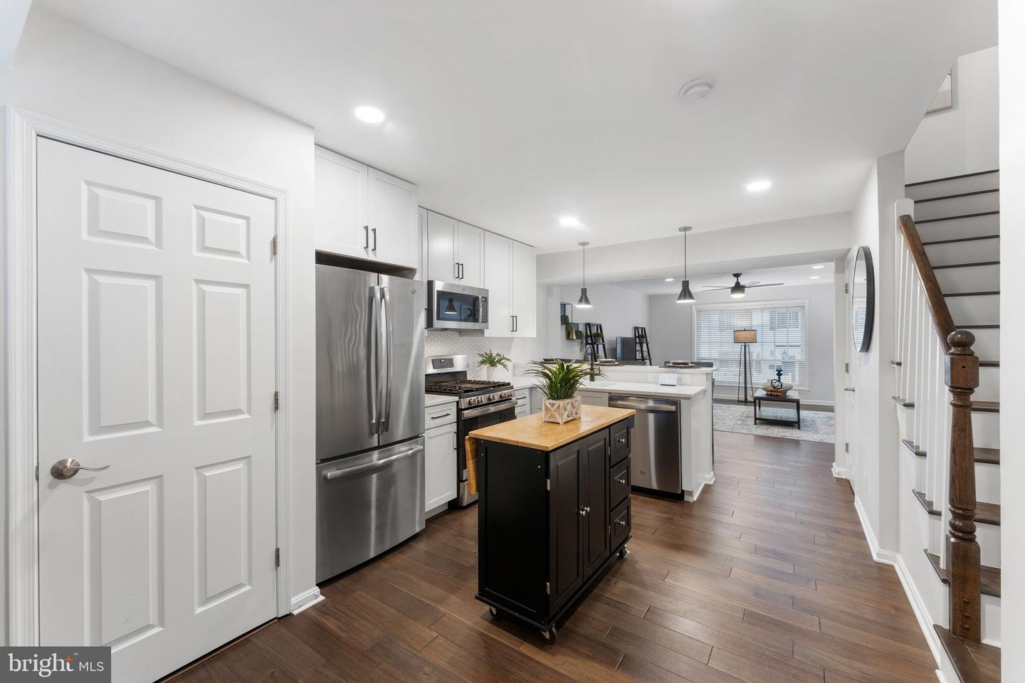 1205 N VAN DORN ST, ALEXANDRIA, Virginia 22304, 2 Bedrooms Bedrooms, ,1 BathroomBathrooms,Residential,For sale,1205 N VAN DORN ST,VAAX2043862 MLS # VAAX2043862