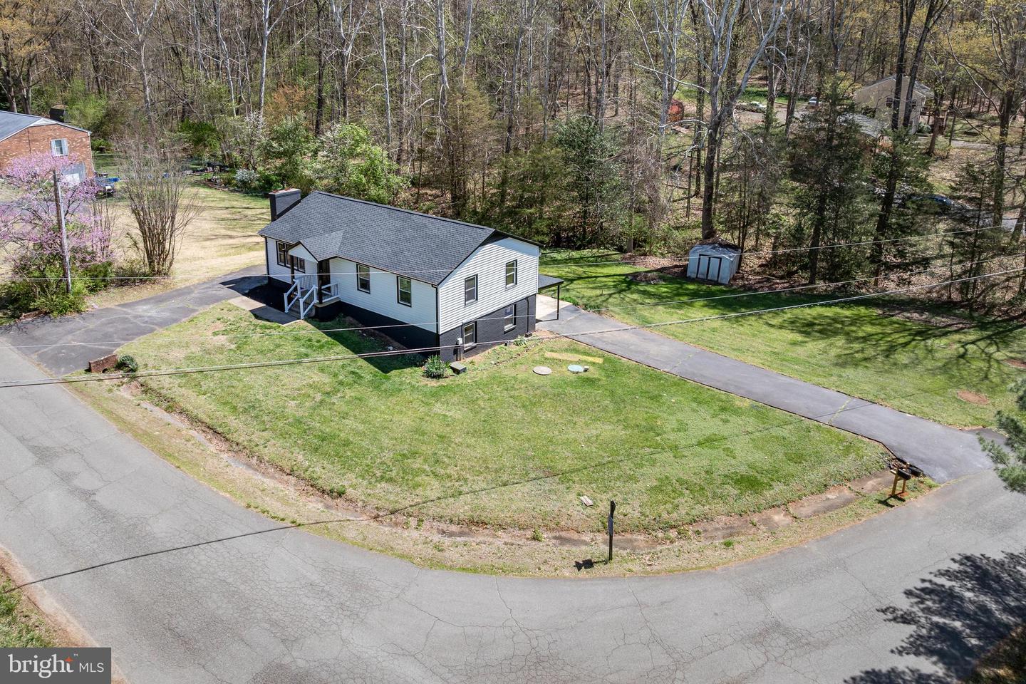 19 WHITETHORN CT, RUCKERSVILLE, Virginia 22968, 3 Bedrooms Bedrooms, ,3 BathroomsBathrooms,Residential,For sale,19 WHITETHORN CT,VAGR2000692 MLS # VAGR2000692