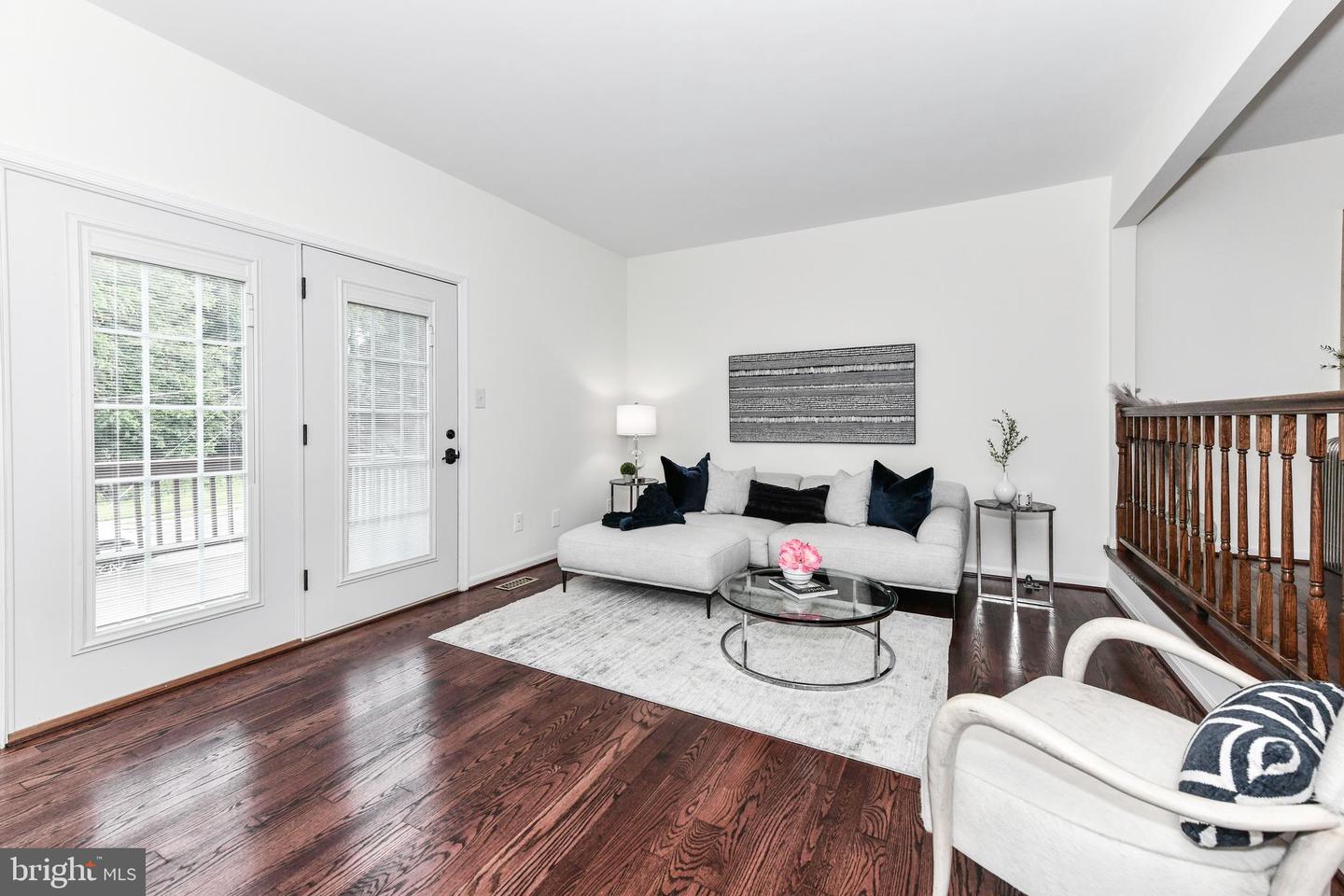 9644 SUTTON GREEN CT, VIENNA, Virginia 22181, 3 Bedrooms Bedrooms, ,3 BathroomsBathrooms,Residential,For sale,9644 SUTTON GREEN CT,VAFX2233956 MLS # VAFX2233956