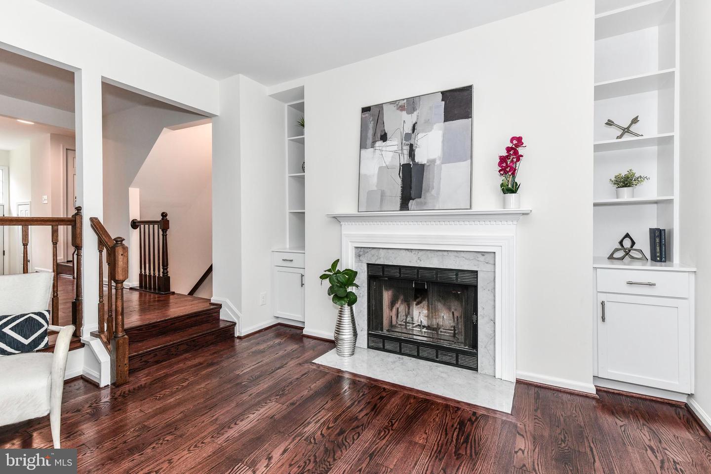 9644 SUTTON GREEN CT, VIENNA, Virginia 22181, 3 Bedrooms Bedrooms, ,3 BathroomsBathrooms,Residential,For sale,9644 SUTTON GREEN CT,VAFX2233956 MLS # VAFX2233956