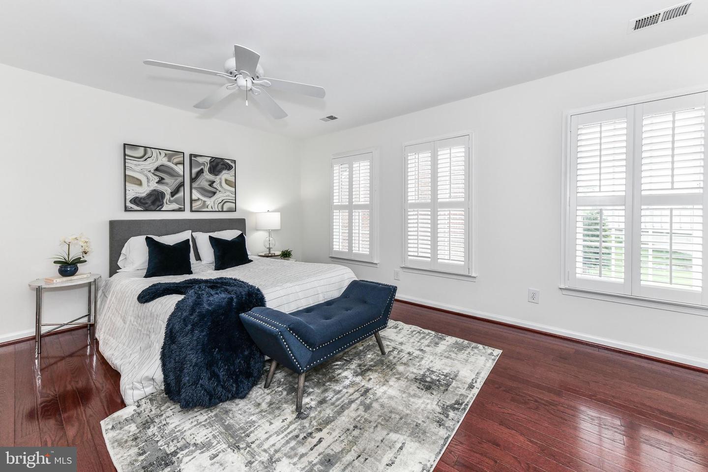9644 SUTTON GREEN CT, VIENNA, Virginia 22181, 3 Bedrooms Bedrooms, ,3 BathroomsBathrooms,Residential,For sale,9644 SUTTON GREEN CT,VAFX2233956 MLS # VAFX2233956