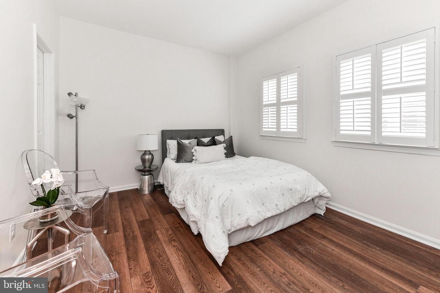 9644 SUTTON GREEN CT, VIENNA, Virginia 22181, 3 Bedrooms Bedrooms, ,3 BathroomsBathrooms,Residential,For sale,9644 SUTTON GREEN CT,VAFX2233956 MLS # VAFX2233956