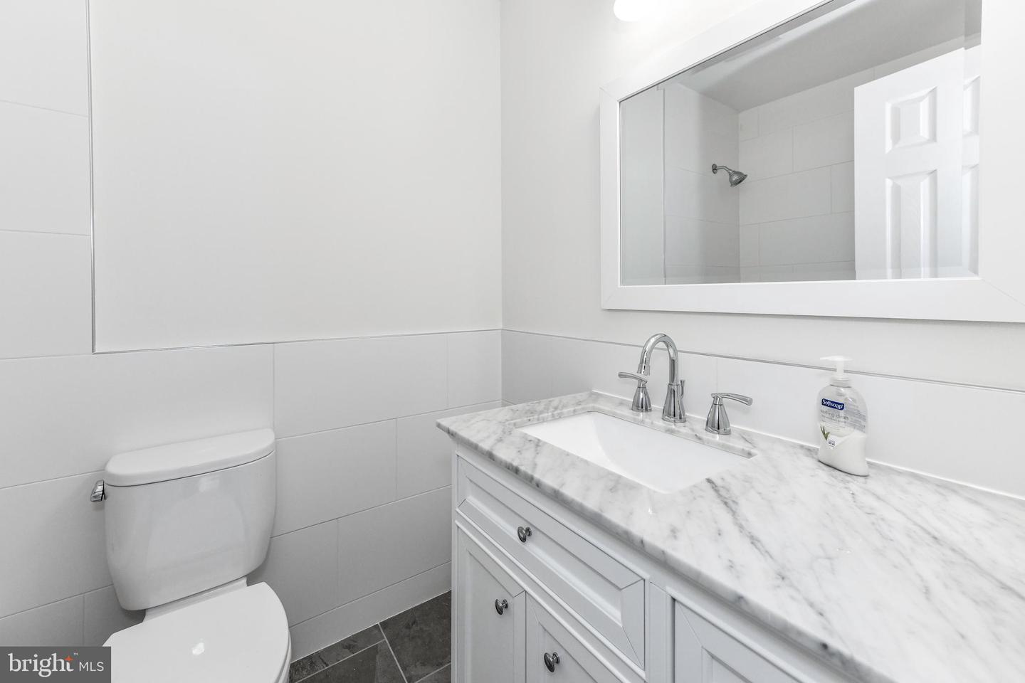 9644 SUTTON GREEN CT, VIENNA, Virginia 22181, 3 Bedrooms Bedrooms, ,3 BathroomsBathrooms,Residential,For sale,9644 SUTTON GREEN CT,VAFX2233956 MLS # VAFX2233956