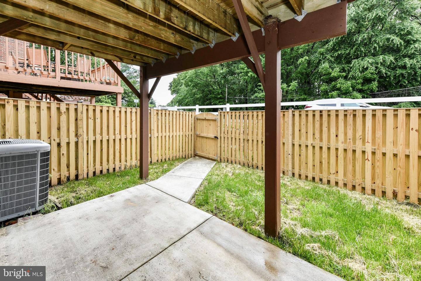 9644 SUTTON GREEN CT, VIENNA, Virginia 22181, 3 Bedrooms Bedrooms, ,3 BathroomsBathrooms,Residential,For sale,9644 SUTTON GREEN CT,VAFX2233956 MLS # VAFX2233956