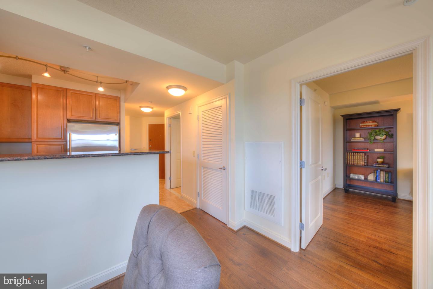 11760 SUNRISE VALLEY DR #703, RESTON, Virginia 20191, 2 Bedrooms Bedrooms, ,2 BathroomsBathrooms,Residential,For sale,11760 SUNRISE VALLEY DR #703,VAFX2234032 MLS # VAFX2234032