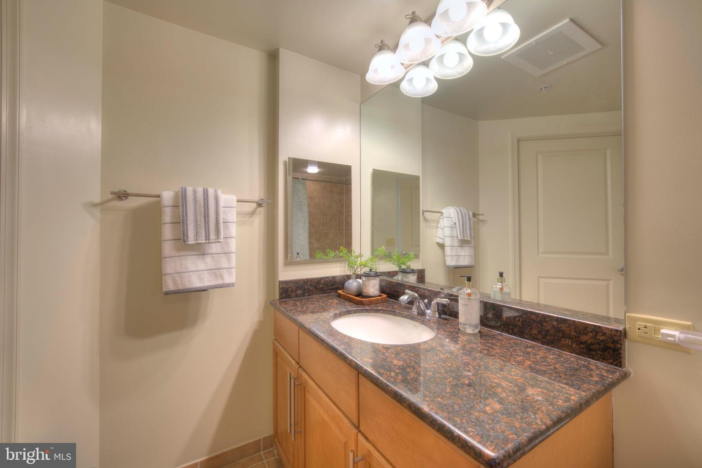 11760 SUNRISE VALLEY DR #703, RESTON, Virginia 20191, 2 Bedrooms Bedrooms, ,2 BathroomsBathrooms,Residential,For sale,11760 SUNRISE VALLEY DR #703,VAFX2234032 MLS # VAFX2234032