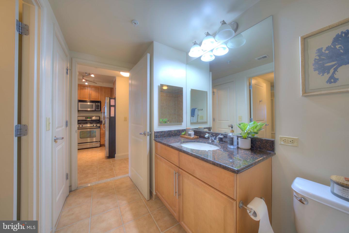 11760 SUNRISE VALLEY DR #703, RESTON, Virginia 20191, 2 Bedrooms Bedrooms, ,2 BathroomsBathrooms,Residential,For sale,11760 SUNRISE VALLEY DR #703,VAFX2234032 MLS # VAFX2234032