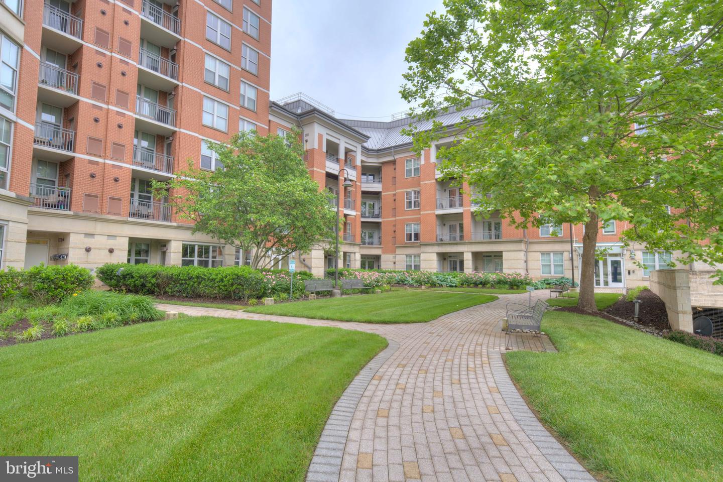 11760 SUNRISE VALLEY DR #703, RESTON, Virginia 20191, 2 Bedrooms Bedrooms, ,2 BathroomsBathrooms,Residential,For sale,11760 SUNRISE VALLEY DR #703,VAFX2234032 MLS # VAFX2234032