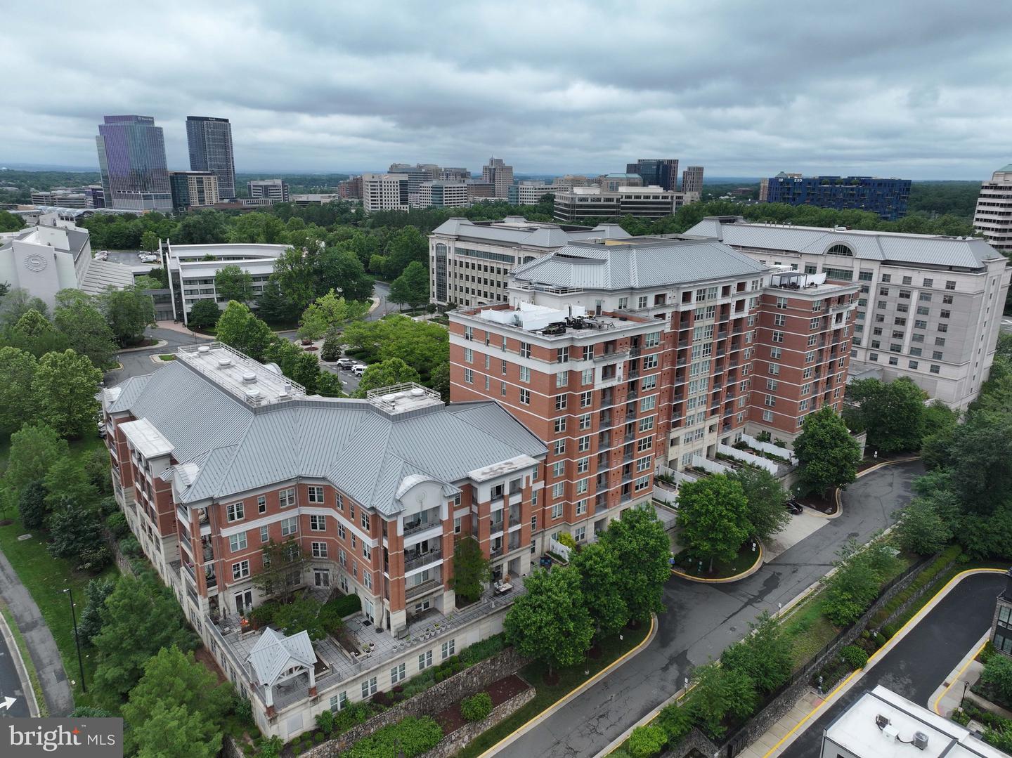 11760 SUNRISE VALLEY DR #703, RESTON, Virginia 20191, 2 Bedrooms Bedrooms, ,2 BathroomsBathrooms,Residential,For sale,11760 SUNRISE VALLEY DR #703,VAFX2234032 MLS # VAFX2234032