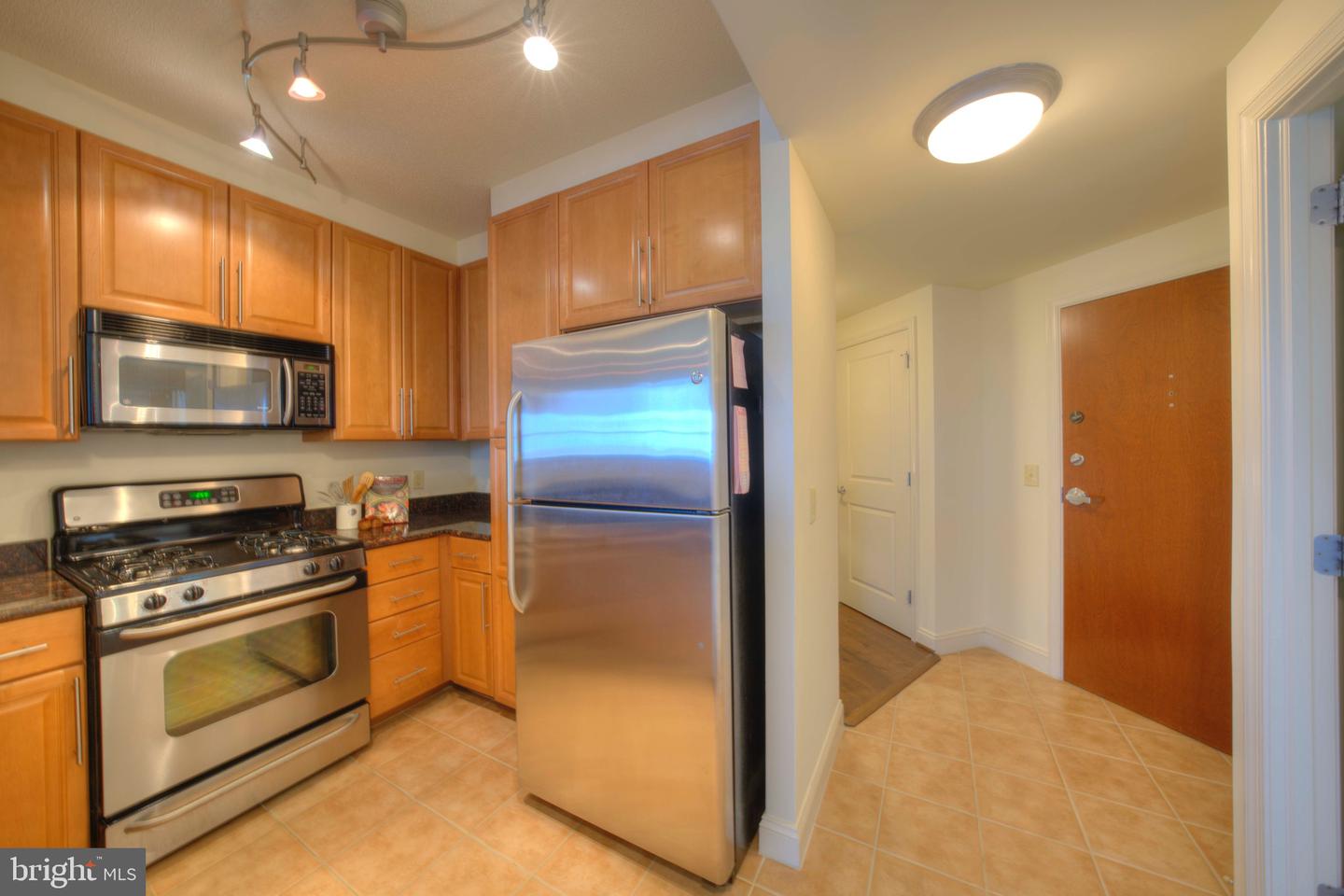 11760 SUNRISE VALLEY DR #703, RESTON, Virginia 20191, 2 Bedrooms Bedrooms, ,2 BathroomsBathrooms,Residential,For sale,11760 SUNRISE VALLEY DR #703,VAFX2234032 MLS # VAFX2234032