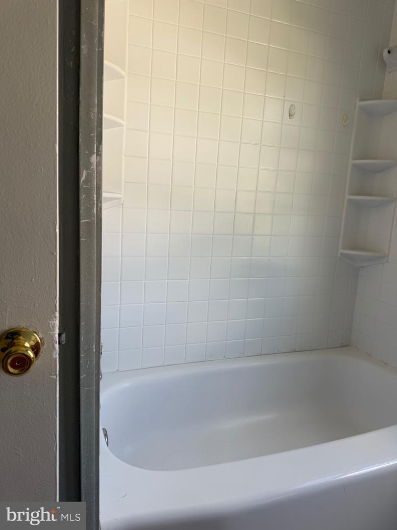 7601 SOMERSET LN, MANASSAS, Virginia 20111, 3 Bedrooms Bedrooms, ,1 BathroomBathrooms,Residential,For sale,7601 SOMERSET LN,VAPW2092080 MLS # VAPW2092080