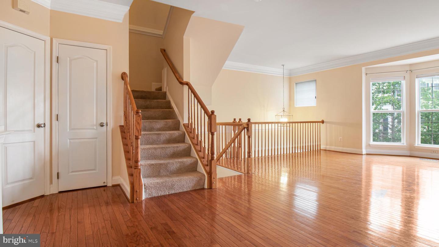 2080 CAPSTONE CIR, HERNDON, Virginia 20170, 3 Bedrooms Bedrooms, ,2 BathroomsBathrooms,Residential,For sale,2080 CAPSTONE CIR,VAFX2234546 MLS # VAFX2234546