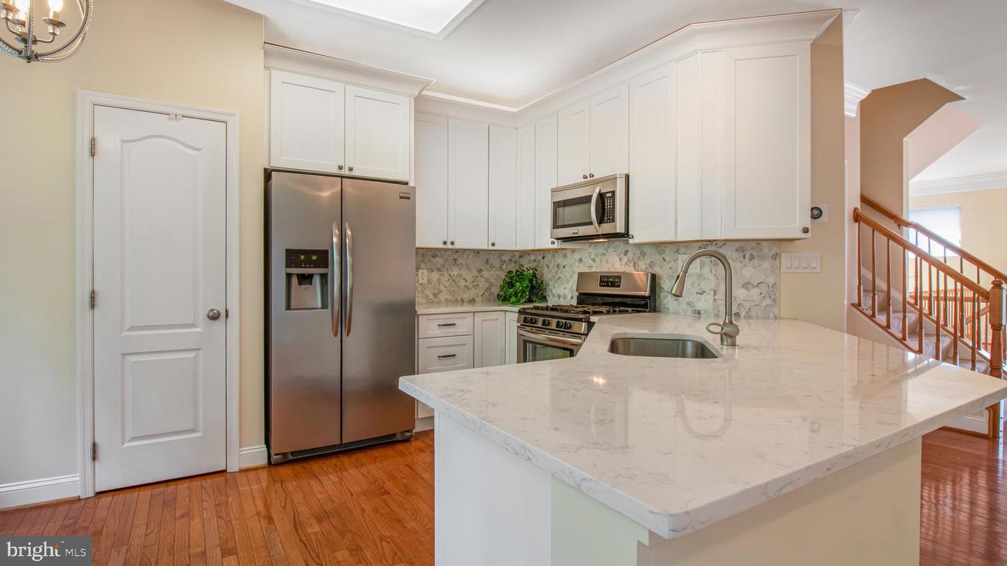 2080 CAPSTONE CIR, HERNDON, Virginia 20170, 3 Bedrooms Bedrooms, ,2 BathroomsBathrooms,Residential,For sale,2080 CAPSTONE CIR,VAFX2234546 MLS # VAFX2234546