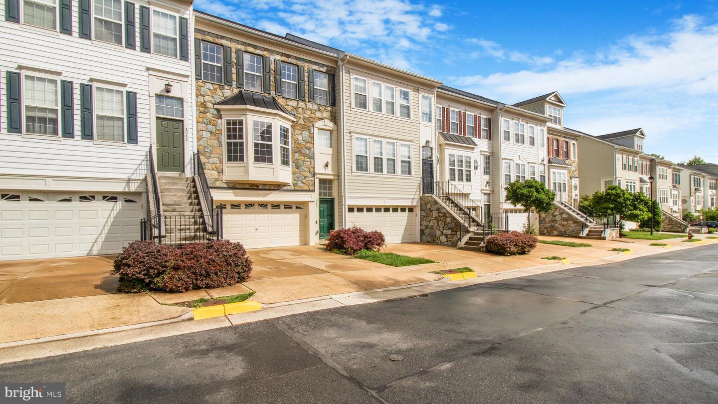 2080 CAPSTONE CIR, HERNDON, Virginia 20170, 3 Bedrooms Bedrooms, ,2 BathroomsBathrooms,Residential,For sale,2080 CAPSTONE CIR,VAFX2234546 MLS # VAFX2234546
