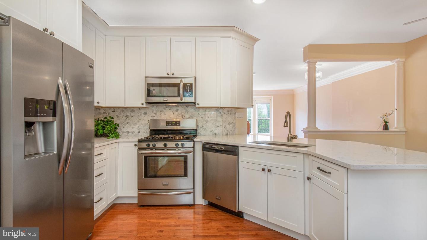 2080 CAPSTONE CIR, HERNDON, Virginia 20170, 3 Bedrooms Bedrooms, ,2 BathroomsBathrooms,Residential,For sale,2080 CAPSTONE CIR,VAFX2234546 MLS # VAFX2234546