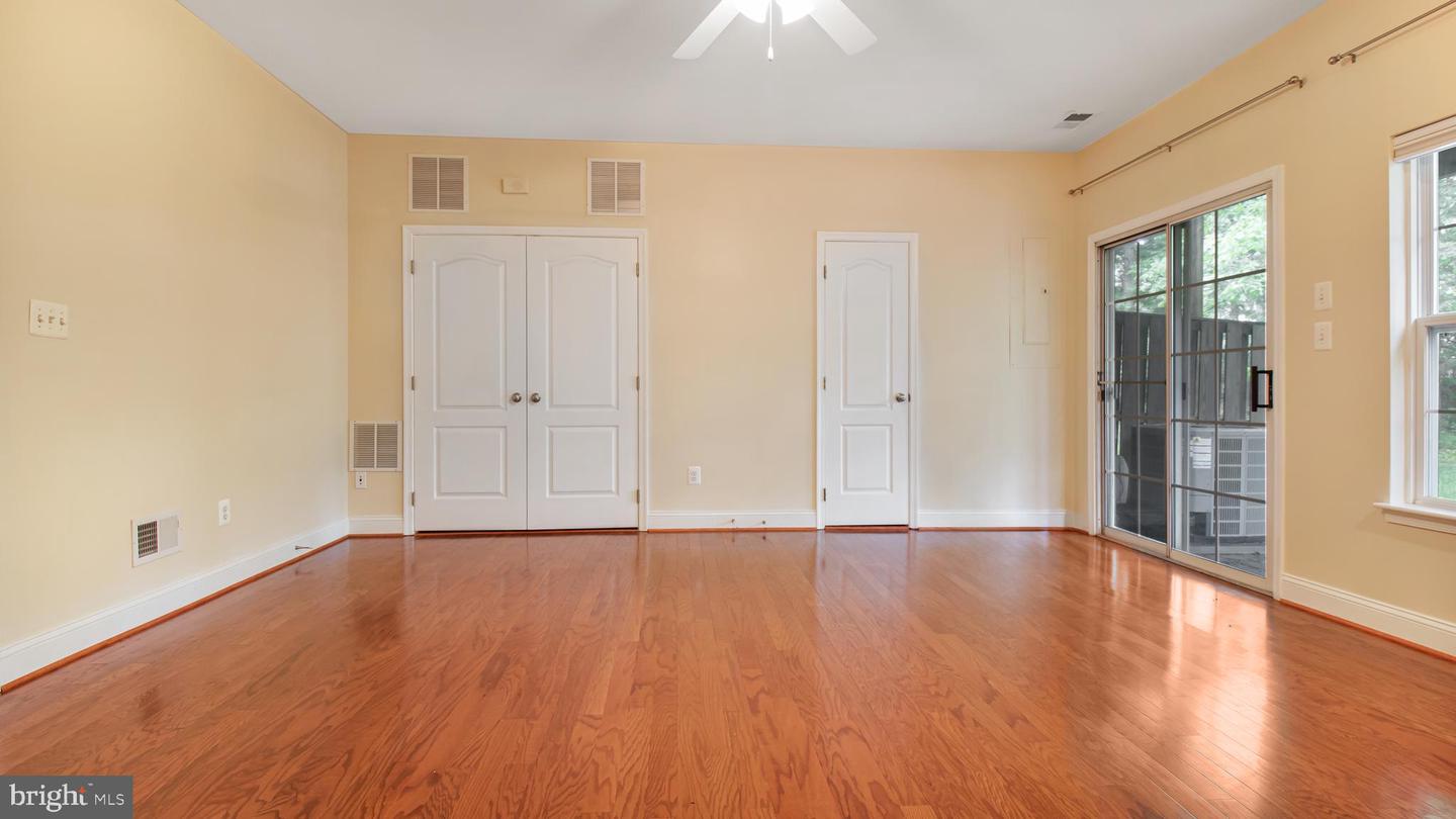 2080 CAPSTONE CIR, HERNDON, Virginia 20170, 3 Bedrooms Bedrooms, ,2 BathroomsBathrooms,Residential,For sale,2080 CAPSTONE CIR,VAFX2234546 MLS # VAFX2234546