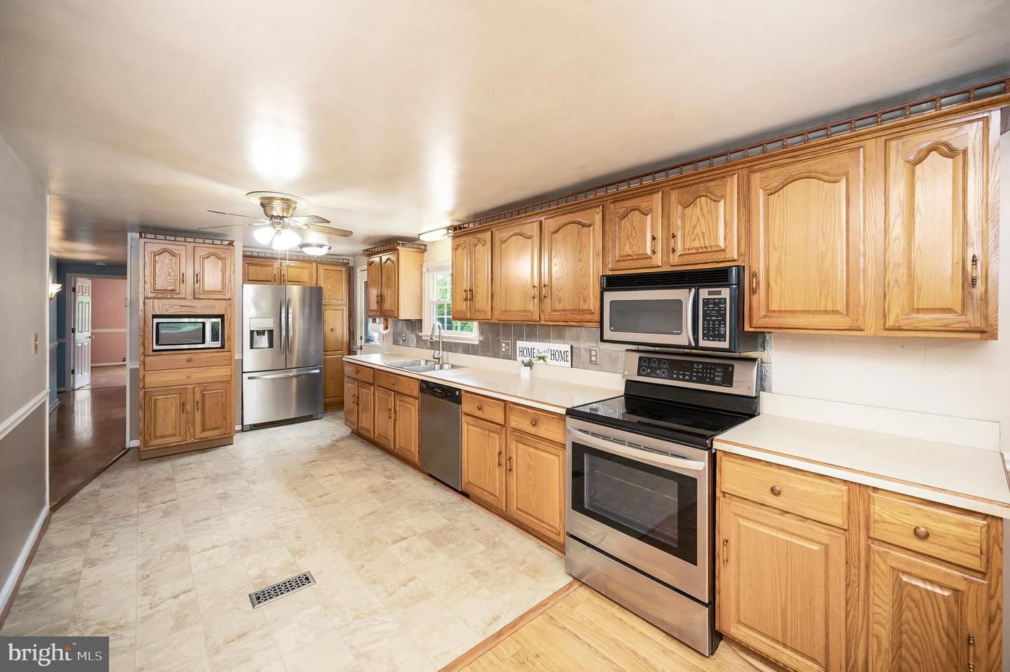 82 HALL LN, FREDERICKSBURG, Virginia 22406, 4 Bedrooms Bedrooms, ,2 BathroomsBathrooms,Residential,For sale,82 HALL LN,VAST2037888 MLS # VAST2037888
