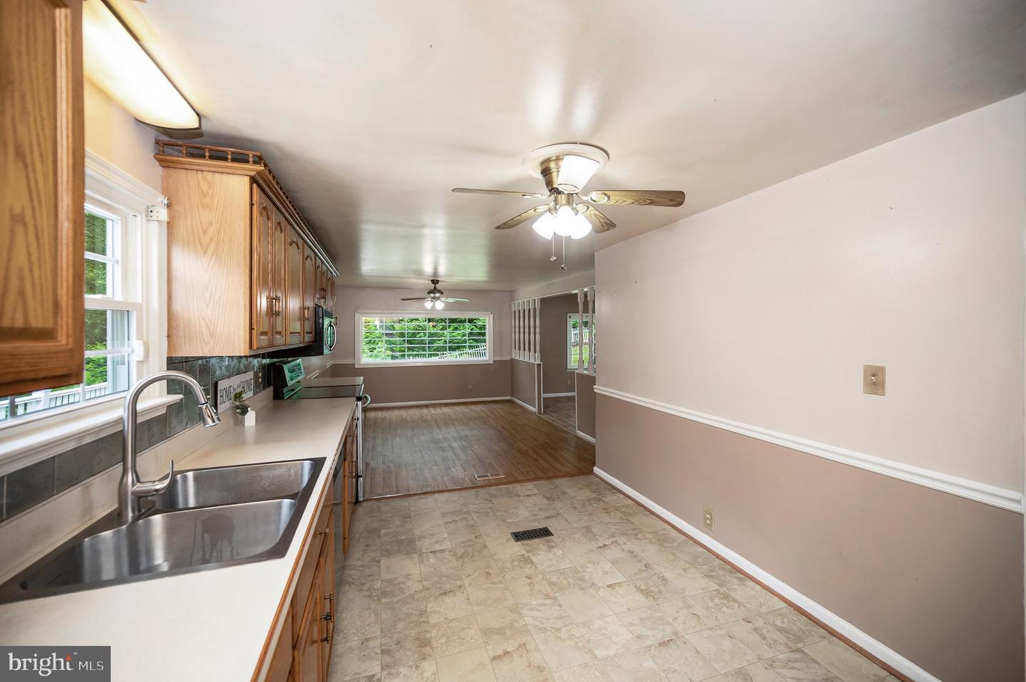 82 HALL LN, FREDERICKSBURG, Virginia 22406, 4 Bedrooms Bedrooms, ,2 BathroomsBathrooms,Residential,For sale,82 HALL LN,VAST2037888 MLS # VAST2037888