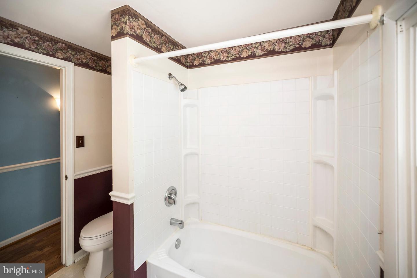 82 HALL LN, FREDERICKSBURG, Virginia 22406, 4 Bedrooms Bedrooms, ,2 BathroomsBathrooms,Residential,For sale,82 HALL LN,VAST2037888 MLS # VAST2037888