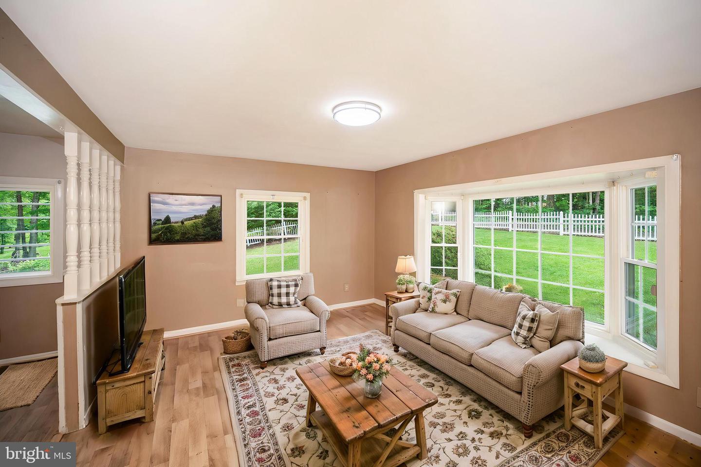 82 HALL LN, FREDERICKSBURG, Virginia 22406, 4 Bedrooms Bedrooms, ,2 BathroomsBathrooms,Residential,For sale,82 HALL LN,VAST2037888 MLS # VAST2037888