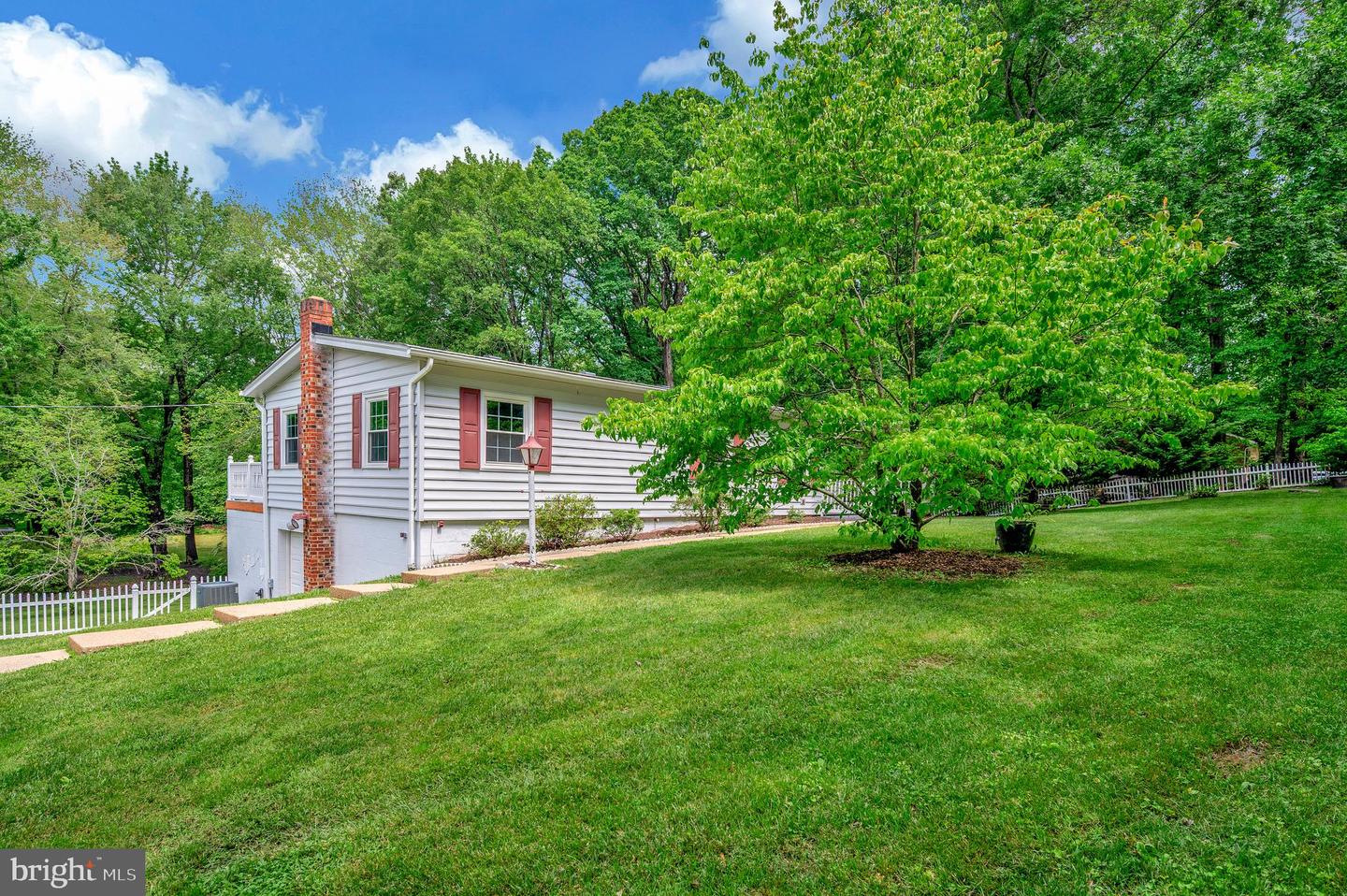 82 HALL LN, FREDERICKSBURG, Virginia 22406, 4 Bedrooms Bedrooms, ,2 BathroomsBathrooms,Residential,For sale,82 HALL LN,VAST2037888 MLS # VAST2037888