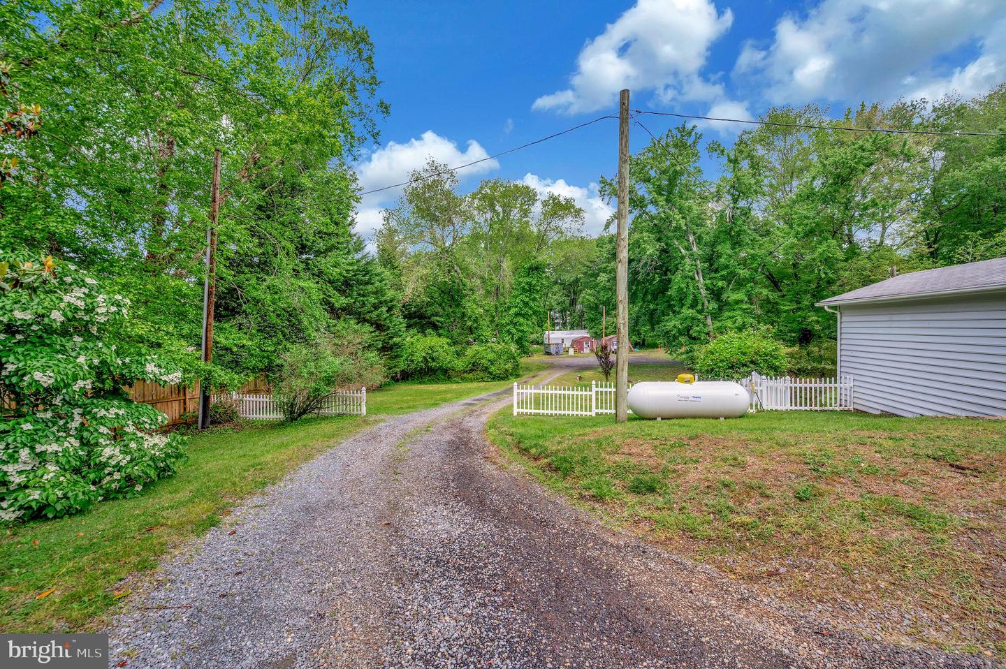 82 HALL LN, FREDERICKSBURG, Virginia 22406, 4 Bedrooms Bedrooms, ,2 BathroomsBathrooms,Residential,For sale,82 HALL LN,VAST2037888 MLS # VAST2037888