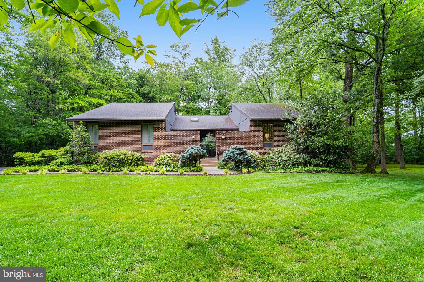 3209 BARKLEY DR, FAIRFAX, Virginia 22031, 5 Bedrooms Bedrooms, ,3 BathroomsBathrooms,Residential,For sale,3209 BARKLEY DR,VAFX2234712 MLS # VAFX2234712