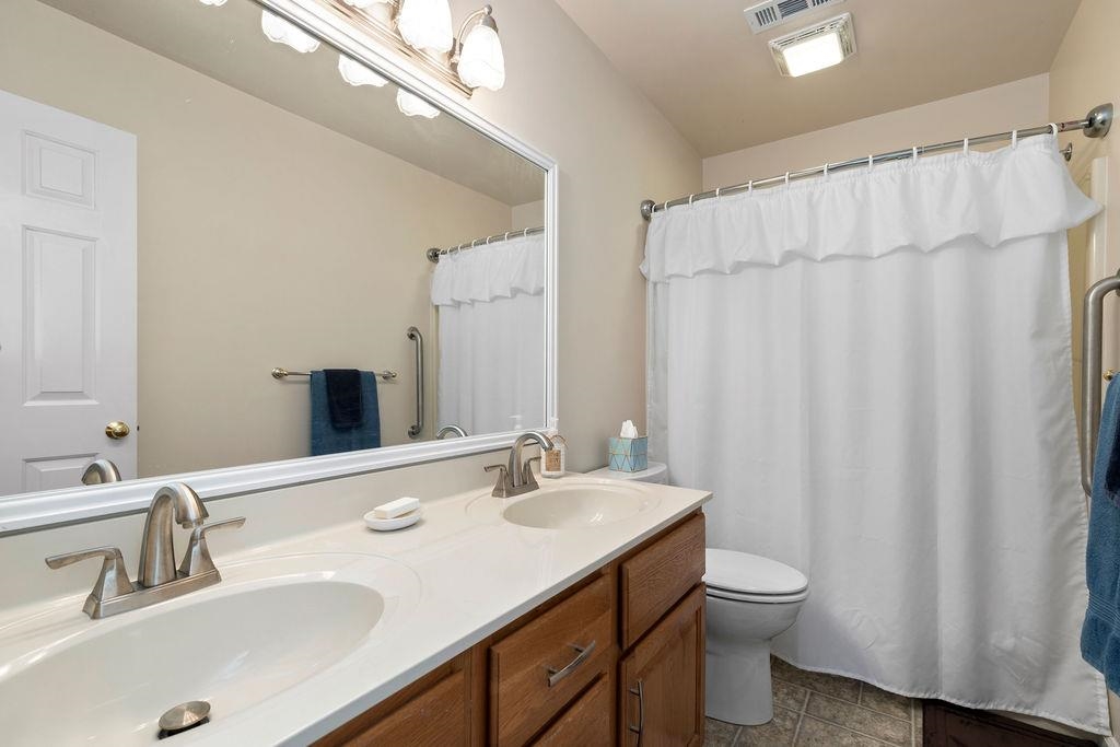 116 PELHAM WOODS CIR, WAYNESBORO, Virginia 22980, 5 Bedrooms Bedrooms, ,2 BathroomsBathrooms,Residential,116 PELHAM WOODS CIR,664686 MLS # 664686