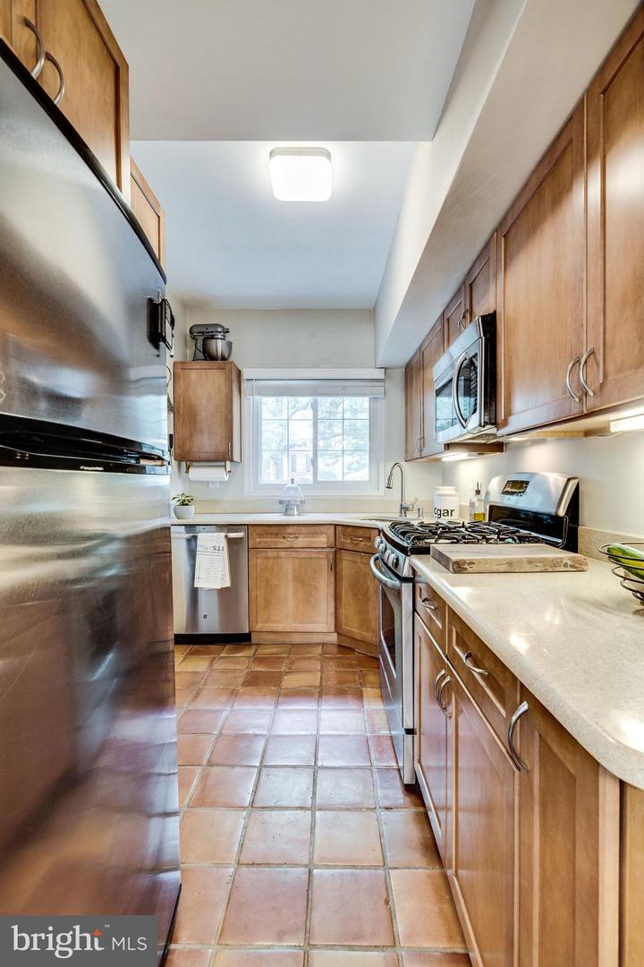1608 PRESTON RD, ALEXANDRIA, Virginia 22302, 2 Bedrooms Bedrooms, ,1 BathroomBathrooms,Residential,For sale,1608 PRESTON RD,VAAX2044328 MLS # VAAX2044328