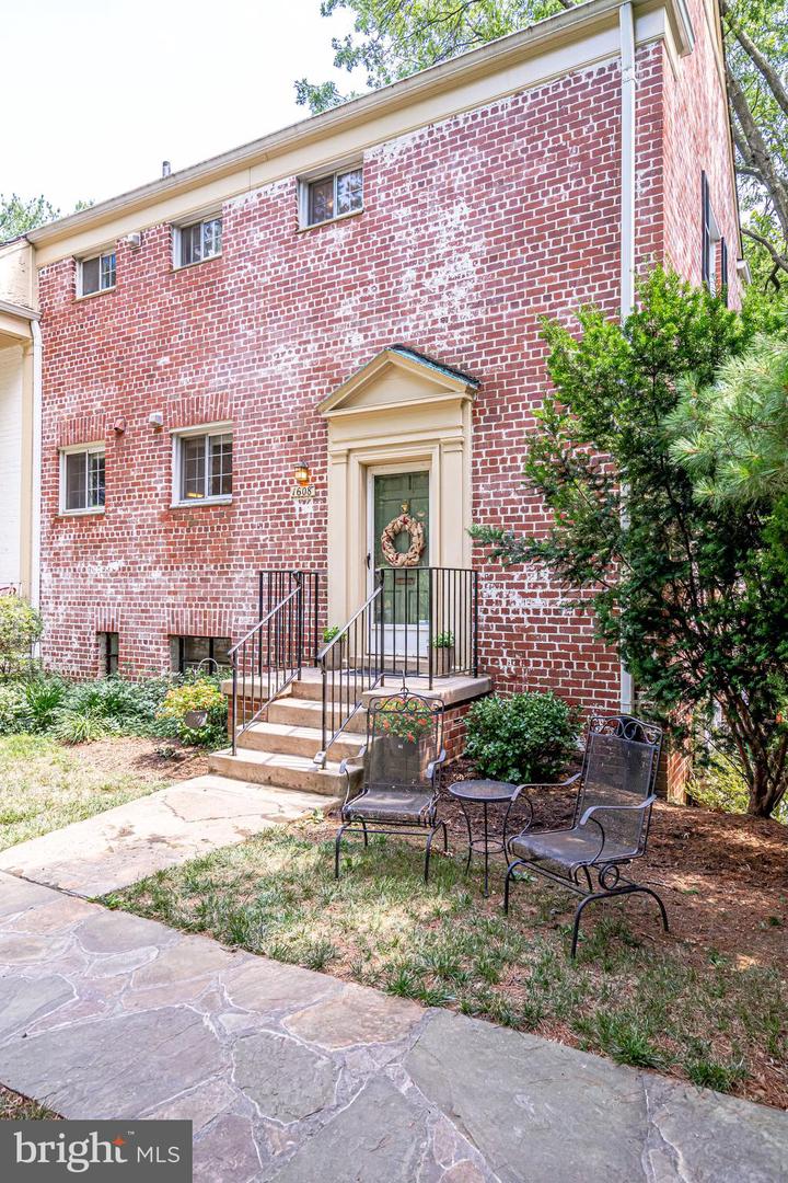 1608 PRESTON RD, ALEXANDRIA, Virginia 22302, 2 Bedrooms Bedrooms, ,1 BathroomBathrooms,Residential,For sale,1608 PRESTON RD,VAAX2044328 MLS # VAAX2044328