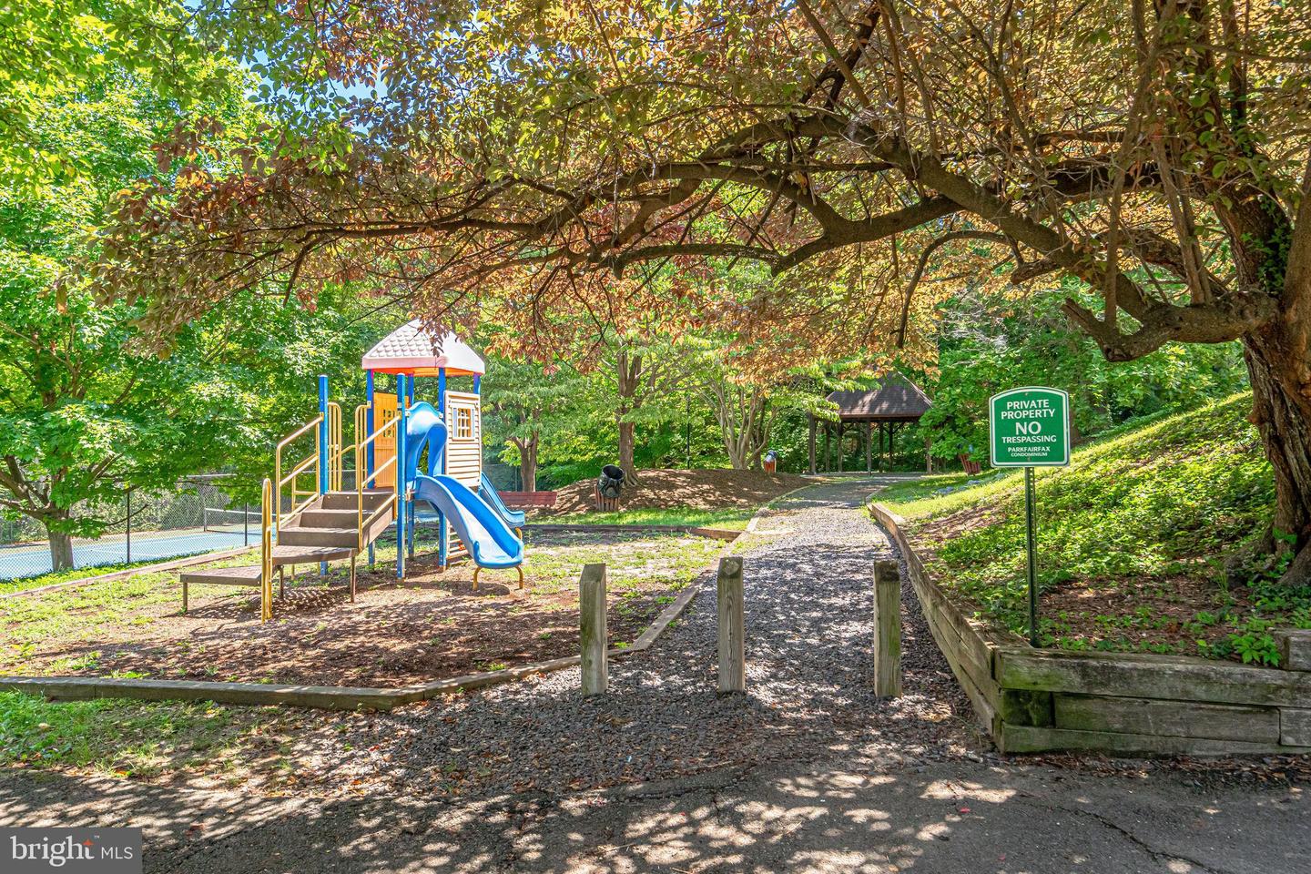 1608 PRESTON RD, ALEXANDRIA, Virginia 22302, 2 Bedrooms Bedrooms, ,1 BathroomBathrooms,Residential,For sale,1608 PRESTON RD,VAAX2044328 MLS # VAAX2044328