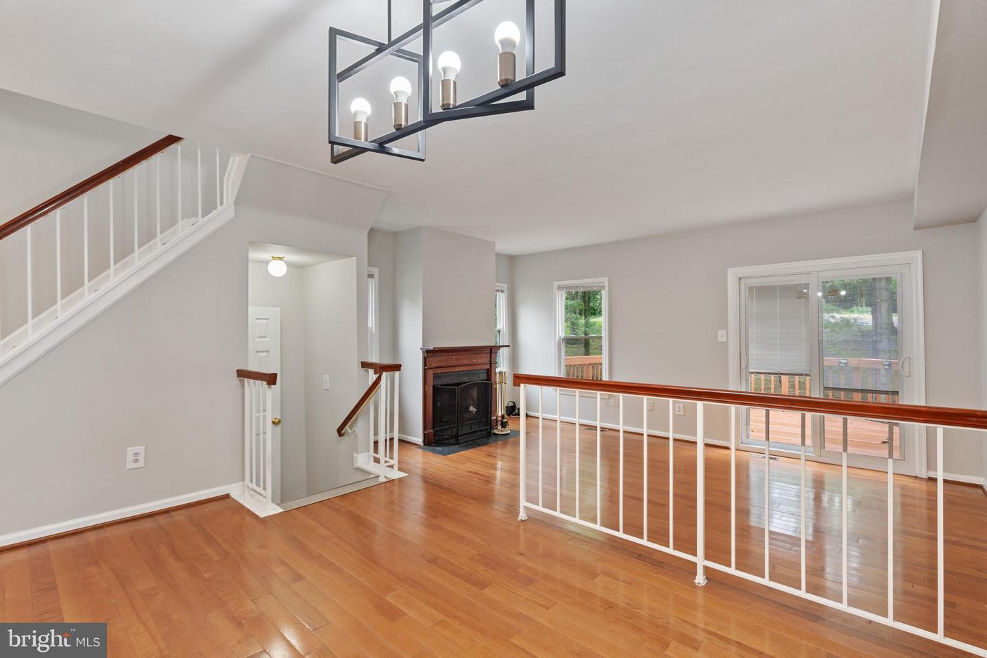 8498 LAUREL OAK DR, SPRINGFIELD, Virginia 22153, 3 Bedrooms Bedrooms, ,3 BathroomsBathrooms,Residential,For sale,8498 LAUREL OAK DR,VAFX2235428 MLS # VAFX2235428