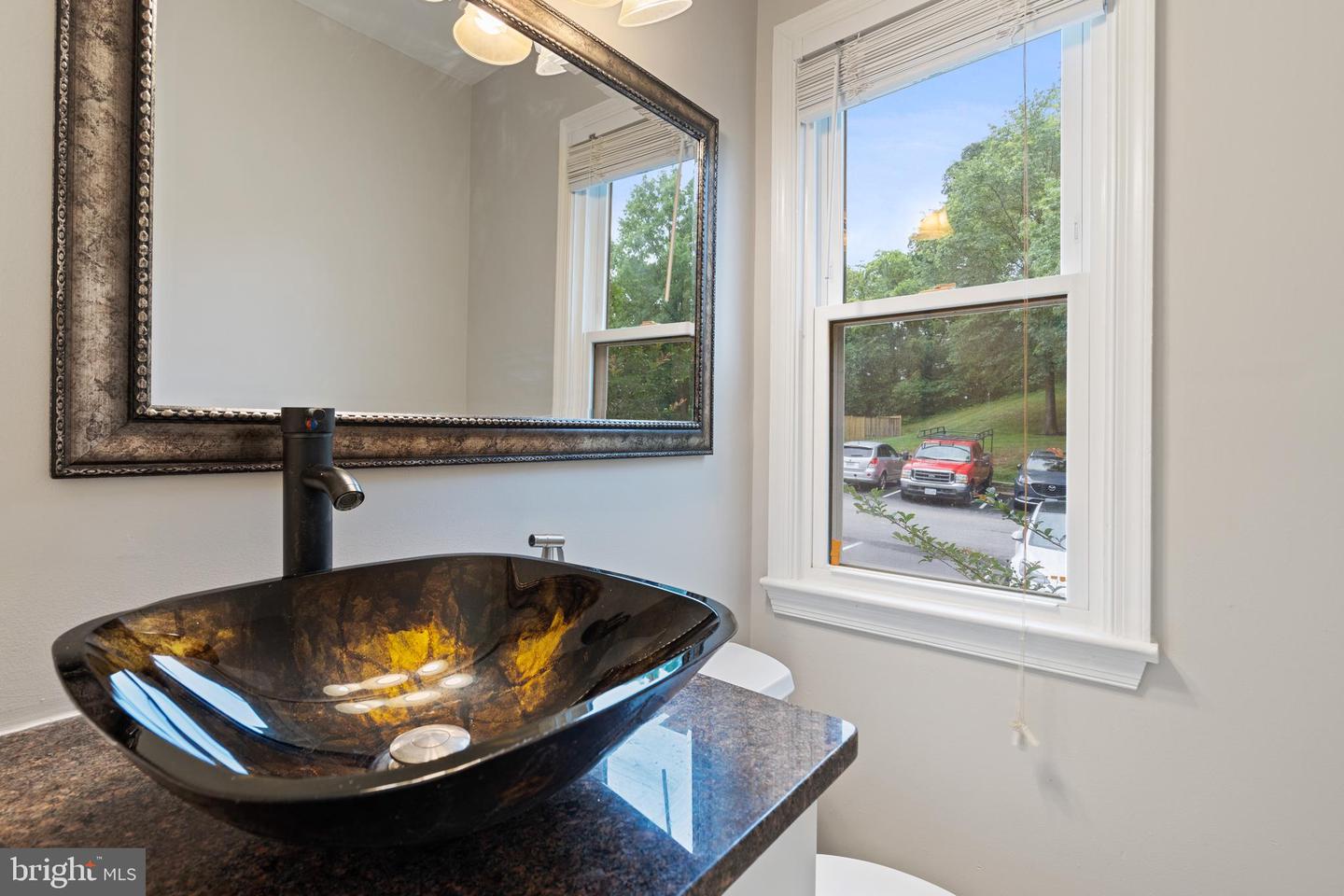 8498 LAUREL OAK DR, SPRINGFIELD, Virginia 22153, 3 Bedrooms Bedrooms, ,3 BathroomsBathrooms,Residential,For sale,8498 LAUREL OAK DR,VAFX2235428 MLS # VAFX2235428