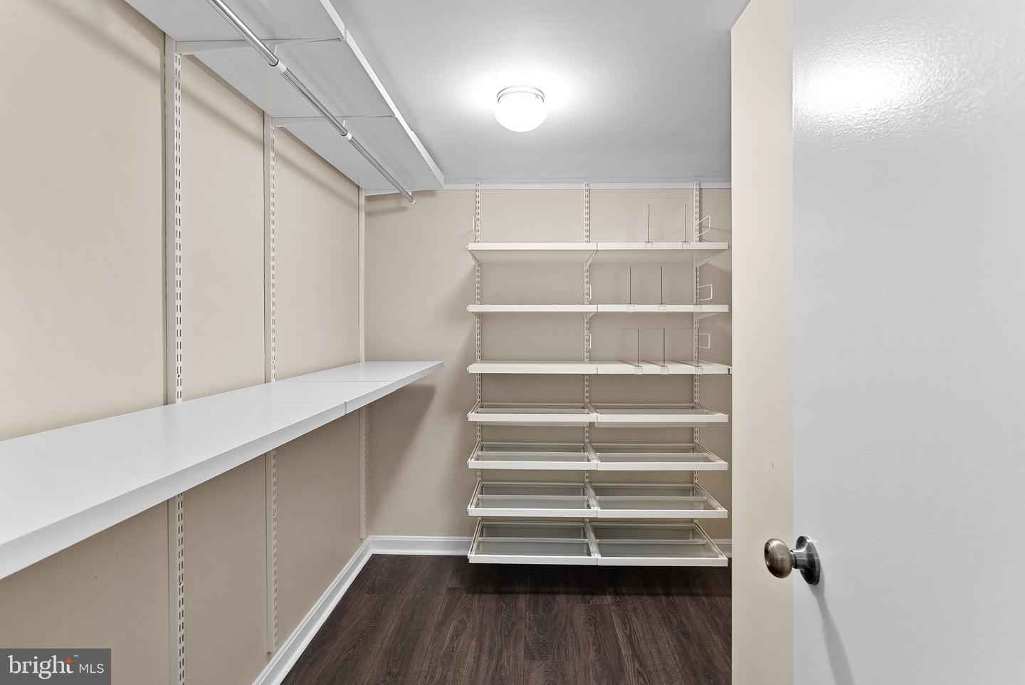 803 N HOWARD ST #435, ALEXANDRIA, Virginia 22304, 2 Bedrooms Bedrooms, ,2 BathroomsBathrooms,Residential,For sale,803 N HOWARD ST #435,VAAX2044388 MLS # VAAX2044388