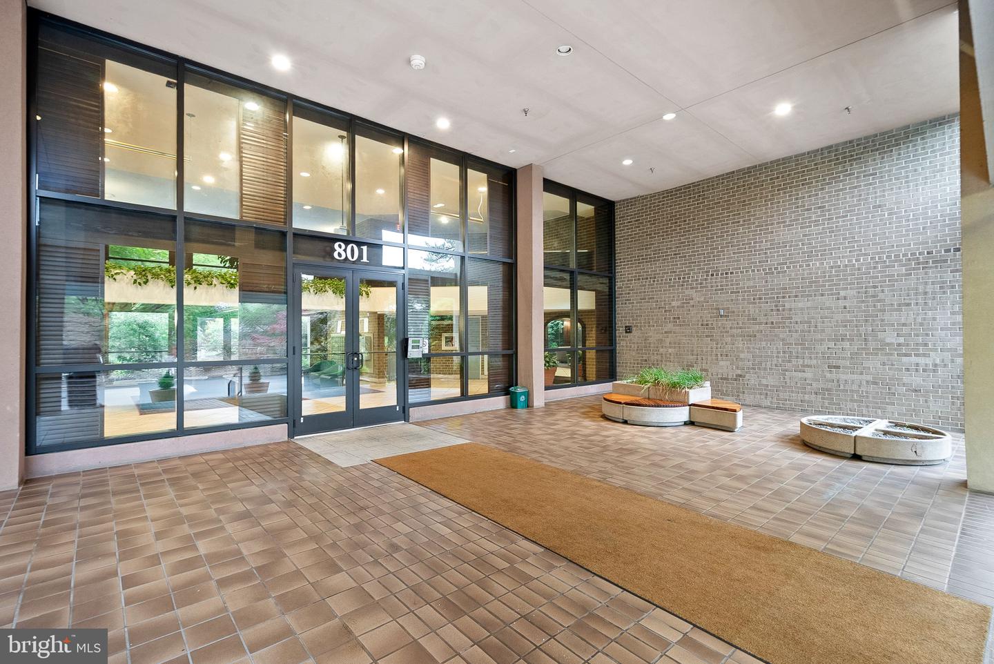 803 N HOWARD ST #435, ALEXANDRIA, Virginia 22304, 2 Bedrooms Bedrooms, ,2 BathroomsBathrooms,Residential,For sale,803 N HOWARD ST #435,VAAX2044388 MLS # VAAX2044388