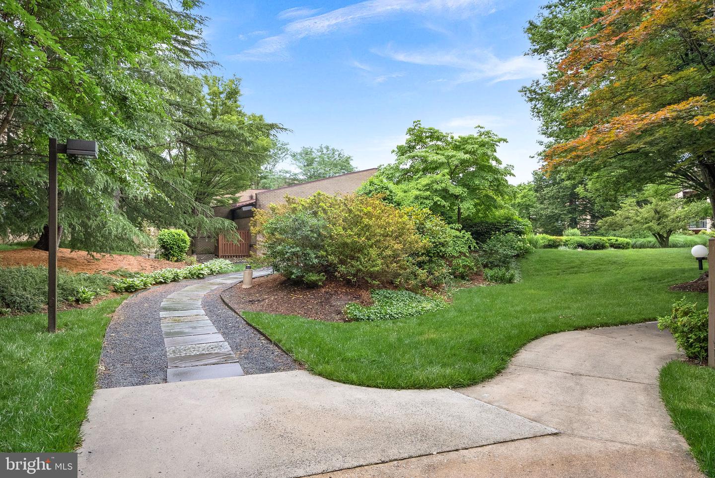803 N HOWARD ST #435, ALEXANDRIA, Virginia 22304, 2 Bedrooms Bedrooms, ,2 BathroomsBathrooms,Residential,For sale,803 N HOWARD ST #435,VAAX2044388 MLS # VAAX2044388