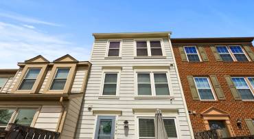 10464 PARADISE CT, MANASSAS, Virginia 20109, 3 Bedrooms Bedrooms, ,2 BathroomsBathrooms,Residential,For sale,10464 PARADISE CT,VAPW2092590 MLS # VAPW2092590
