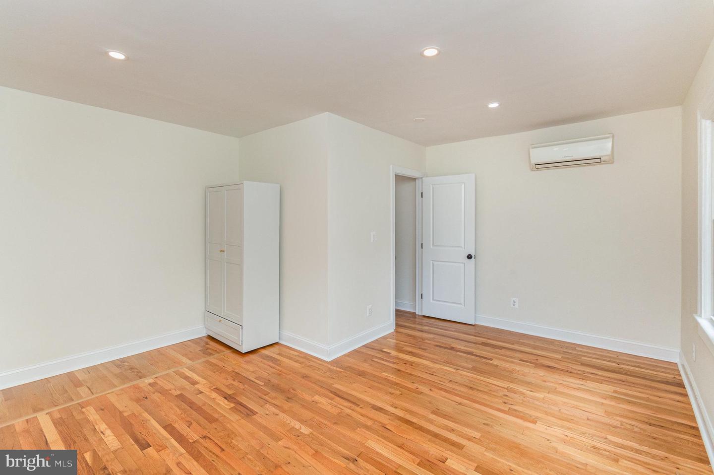 2600 16TH ST S #696, ARLINGTON, Virginia 22204, 2 Bedrooms Bedrooms, ,1 BathroomBathrooms,Residential,For sale,2600 16TH ST S #696,VAAR2056372 MLS # VAAR2056372
