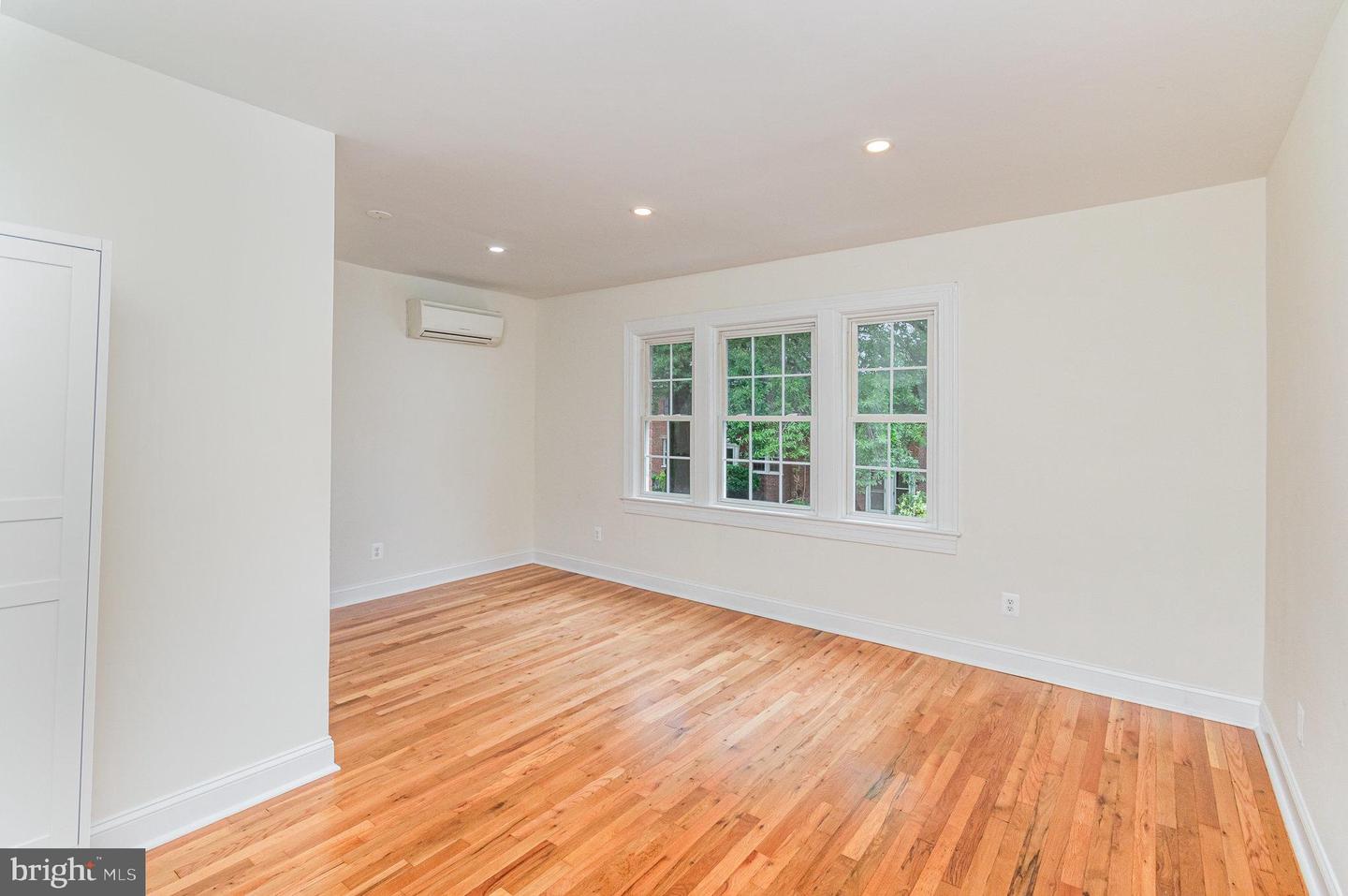 2600 16TH ST S #696, ARLINGTON, Virginia 22204, 2 Bedrooms Bedrooms, ,1 BathroomBathrooms,Residential,For sale,2600 16TH ST S #696,VAAR2056372 MLS # VAAR2056372