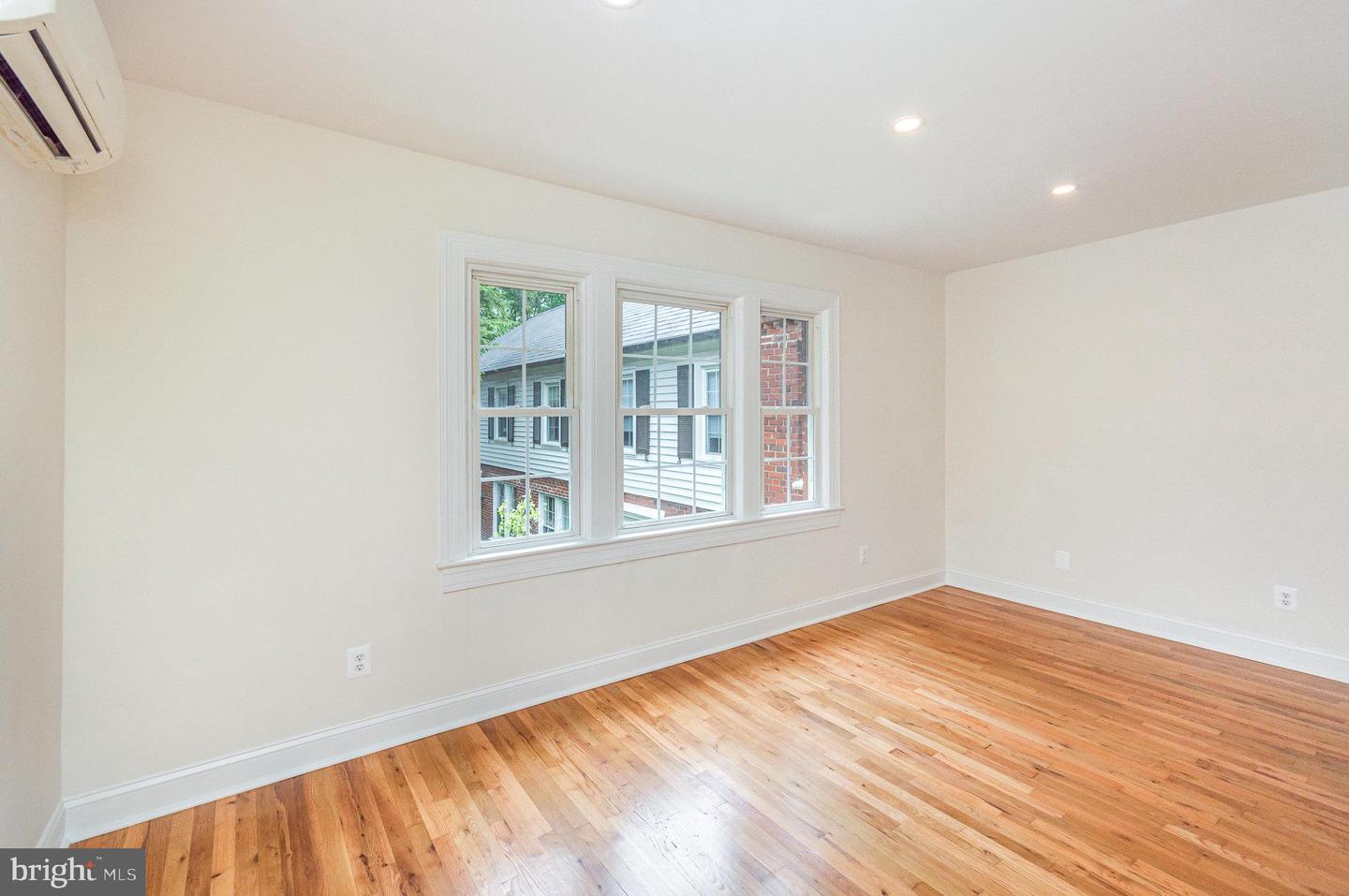 2600 16TH ST S #696, ARLINGTON, Virginia 22204, 2 Bedrooms Bedrooms, ,1 BathroomBathrooms,Residential,For sale,2600 16TH ST S #696,VAAR2056372 MLS # VAAR2056372