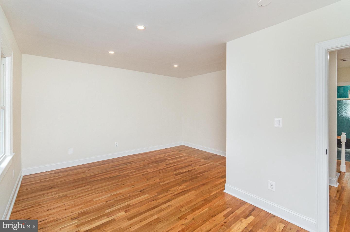 2600 16TH ST S #696, ARLINGTON, Virginia 22204, 2 Bedrooms Bedrooms, ,1 BathroomBathrooms,Residential,For sale,2600 16TH ST S #696,VAAR2056372 MLS # VAAR2056372
