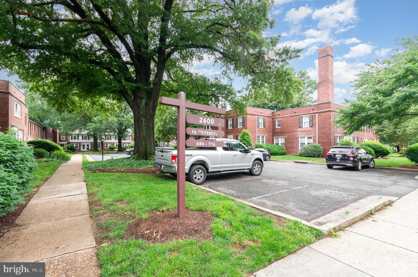 2600 16TH ST S #696, ARLINGTON, Virginia 22204, 2 Bedrooms Bedrooms, ,1 BathroomBathrooms,Residential,For sale,2600 16TH ST S #696,VAAR2056372 MLS # VAAR2056372