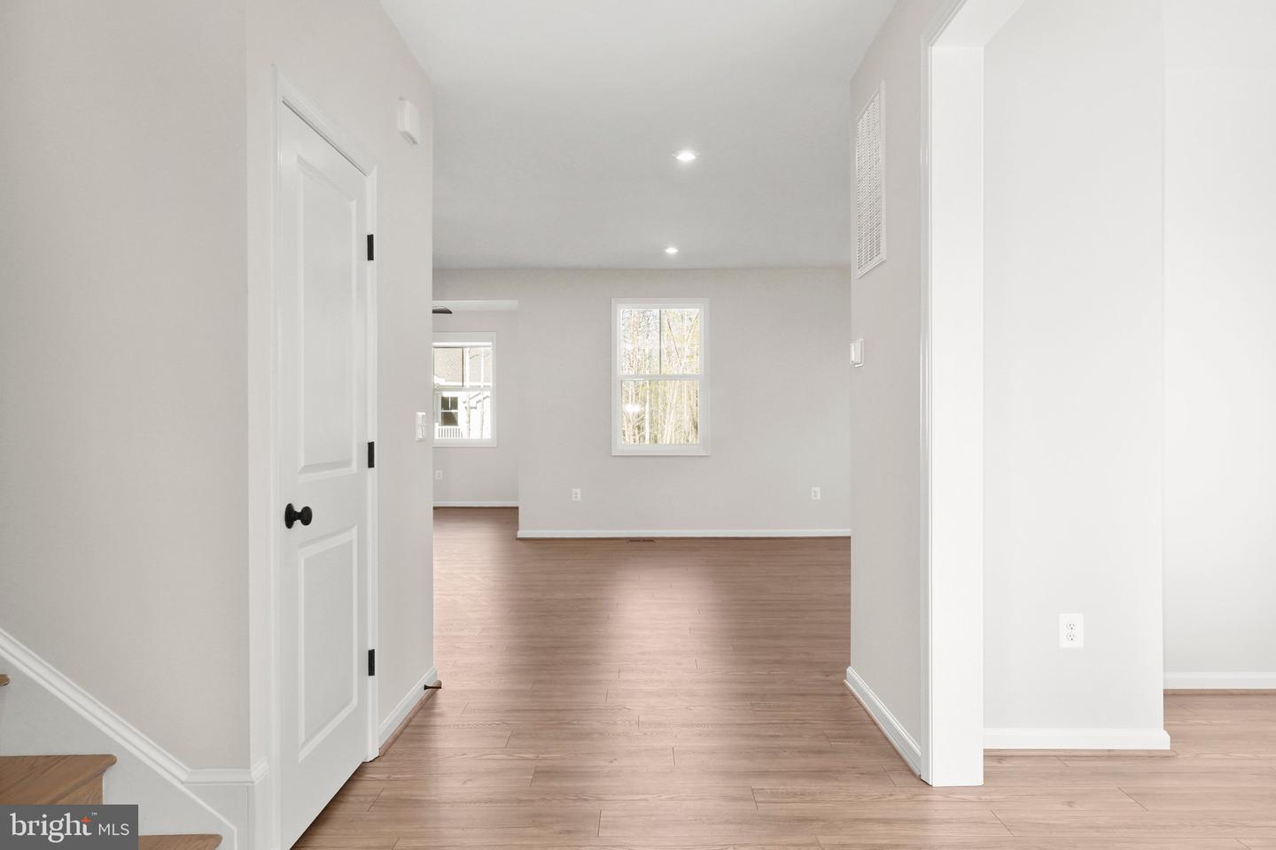 1 BLAKELY ST, FREDERICKSBURG, Virginia 22408, 4 Bedrooms Bedrooms, ,2 BathroomsBathrooms,Residential,For sale,1 BLAKELY ST,VASP2032516 MLS # VASP2032516