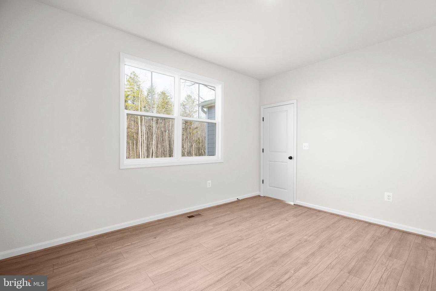 1 BLAKELY ST, FREDERICKSBURG, Virginia 22408, 4 Bedrooms Bedrooms, ,2 BathroomsBathrooms,Residential,For sale,1 BLAKELY ST,VASP2032516 MLS # VASP2032516